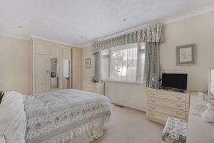Bedroom- click for photo gallery